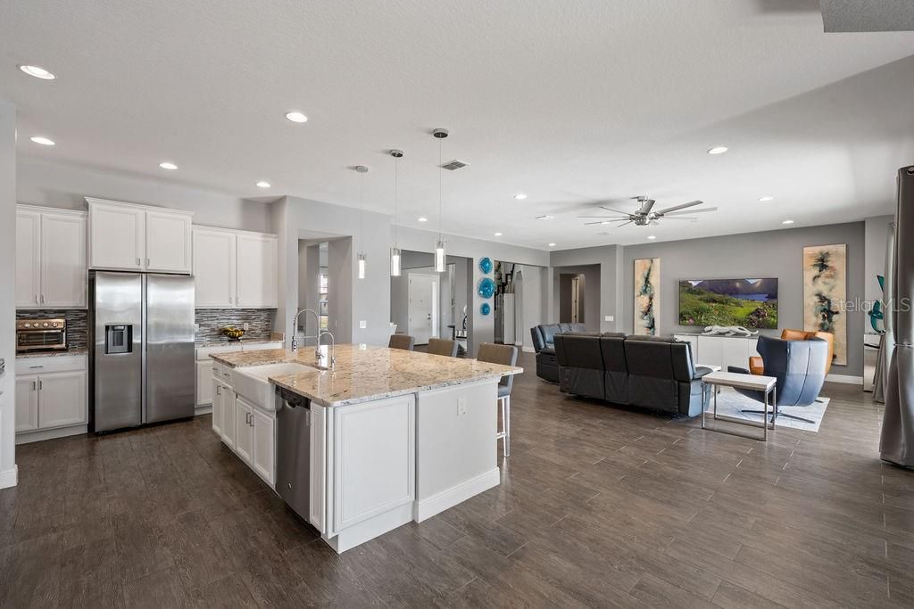 For Sale: $1,399,999 (5 beds, 5 baths, 5428 Square Feet)