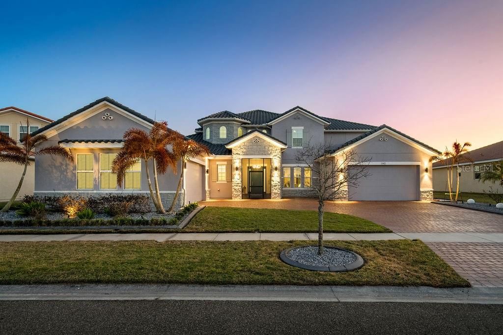 For Sale: $1,399,999 (5 beds, 5 baths, 5428 Square Feet)