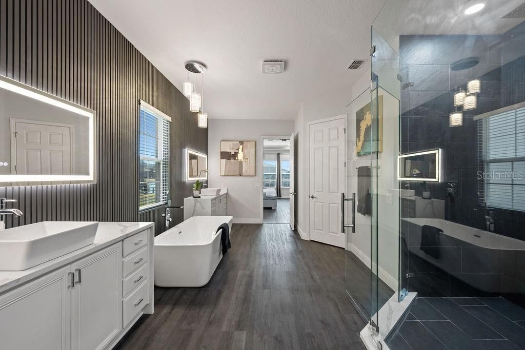 For Sale: $1,399,999 (5 beds, 5 baths, 5428 Square Feet)
