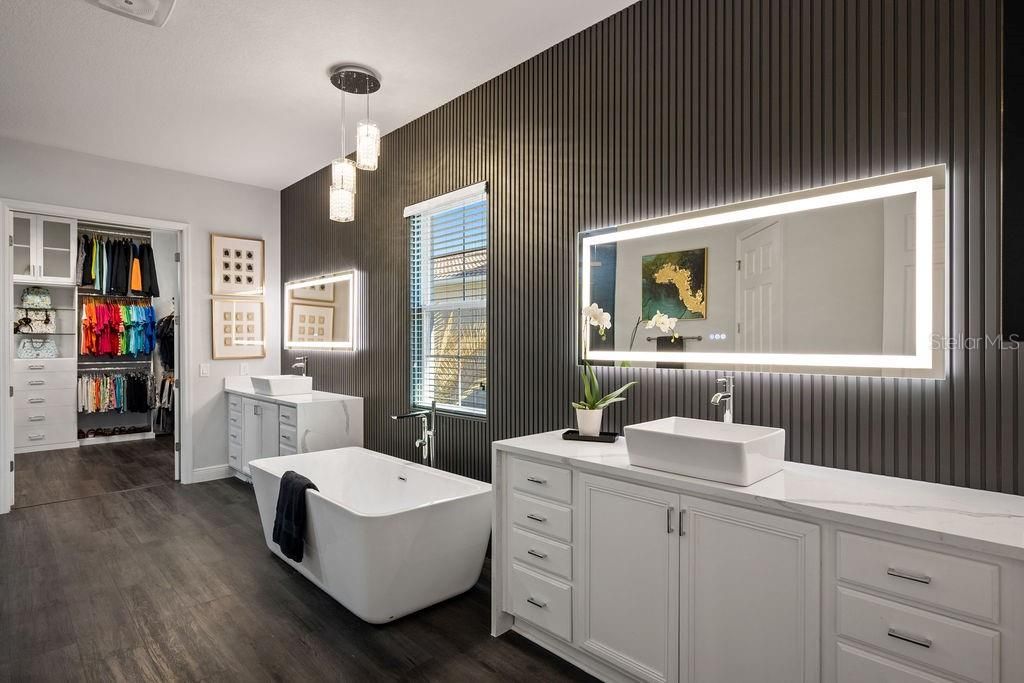 For Sale: $1,399,999 (5 beds, 5 baths, 5428 Square Feet)