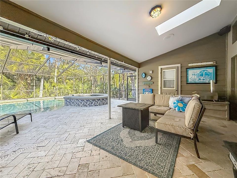 En Venta: $1,499,900 (5 camas, 4 baños, 4172 Pies cuadrados)
