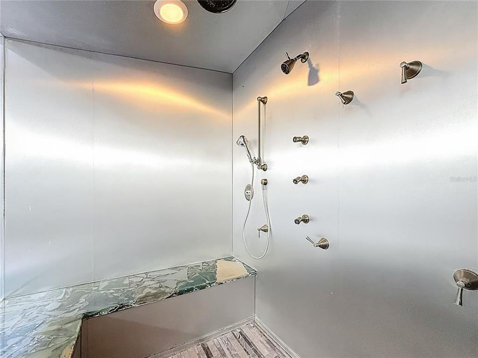 En Venta: $1,499,900 (5 camas, 4 baños, 4172 Pies cuadrados)