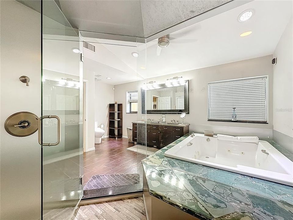 En Venta: $1,499,900 (5 camas, 4 baños, 4172 Pies cuadrados)