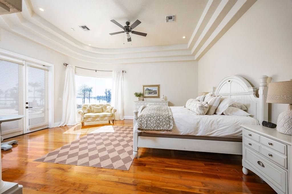 Active With Contract: $4,599,000 (5 beds, 5 baths, 7740 Square Feet)