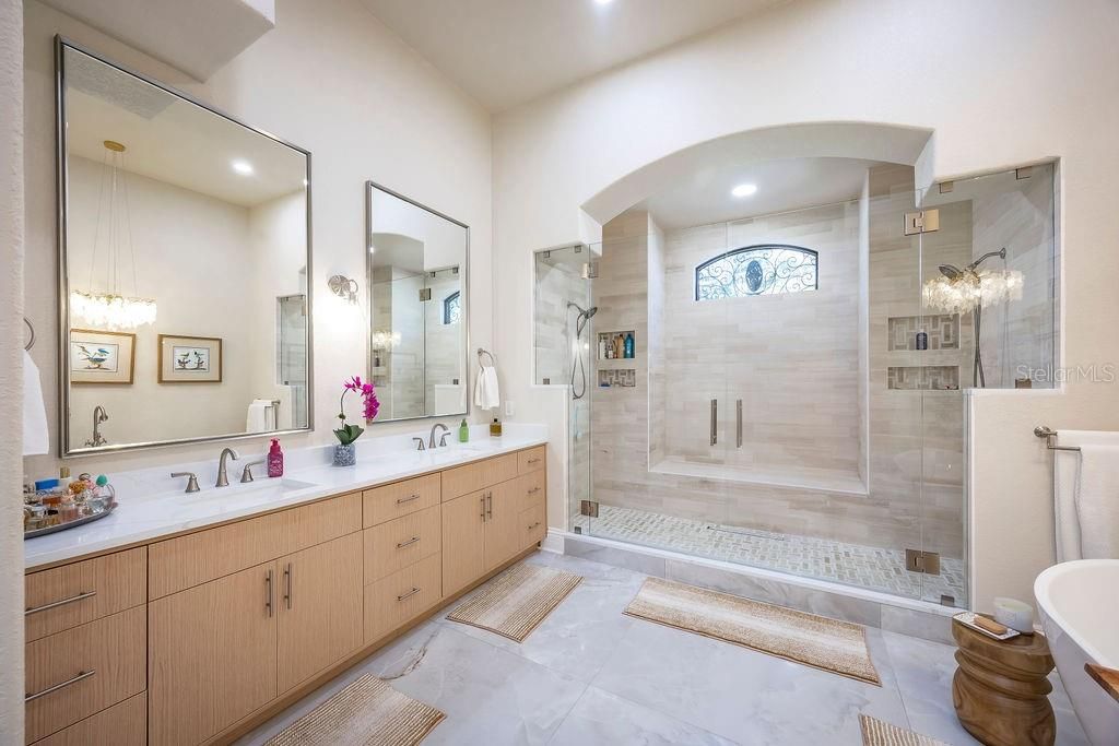 Active With Contract: $4,599,000 (5 beds, 5 baths, 7740 Square Feet)