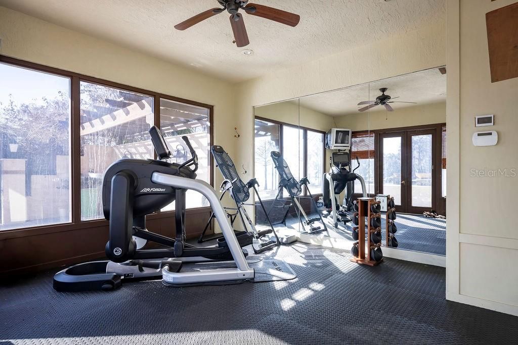 Active With Contract: $4,599,000 (5 beds, 5 baths, 7740 Square Feet)