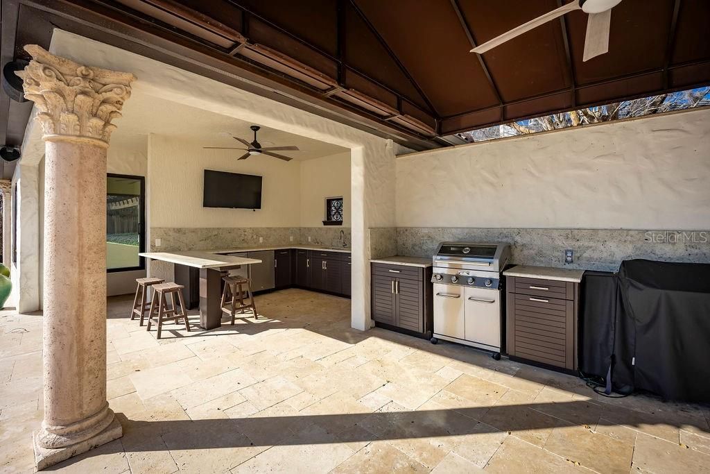 Active With Contract: $4,599,000 (5 beds, 5 baths, 7740 Square Feet)