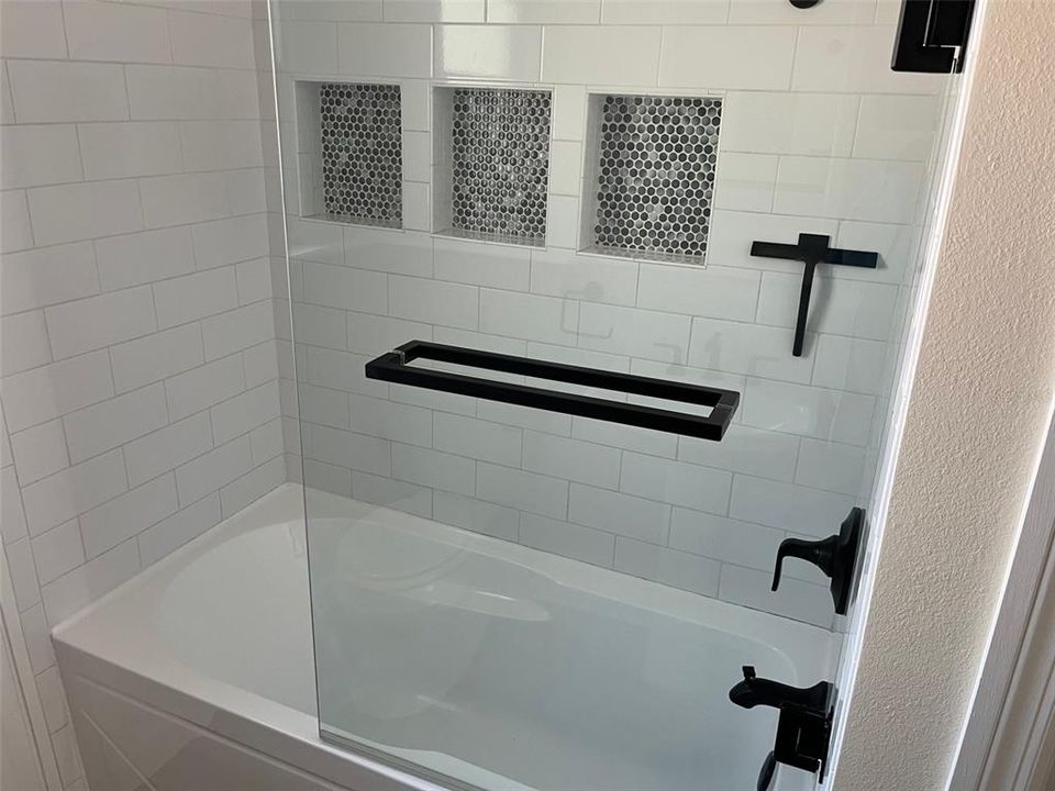 В аренду: $4,500 (3 спален, 2 ванн, 1570 Квадратных фут)