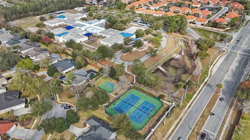Activo con contrato: $849,000 (4 camas, 3 baños, 2737 Pies cuadrados)