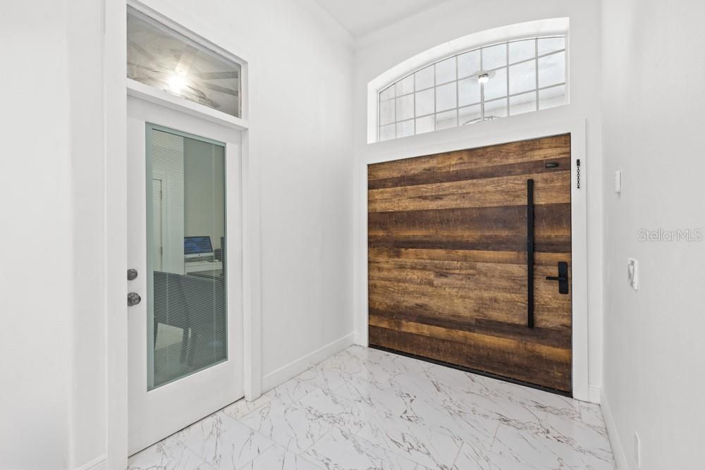 Activo con contrato: $849,000 (4 camas, 3 baños, 2737 Pies cuadrados)