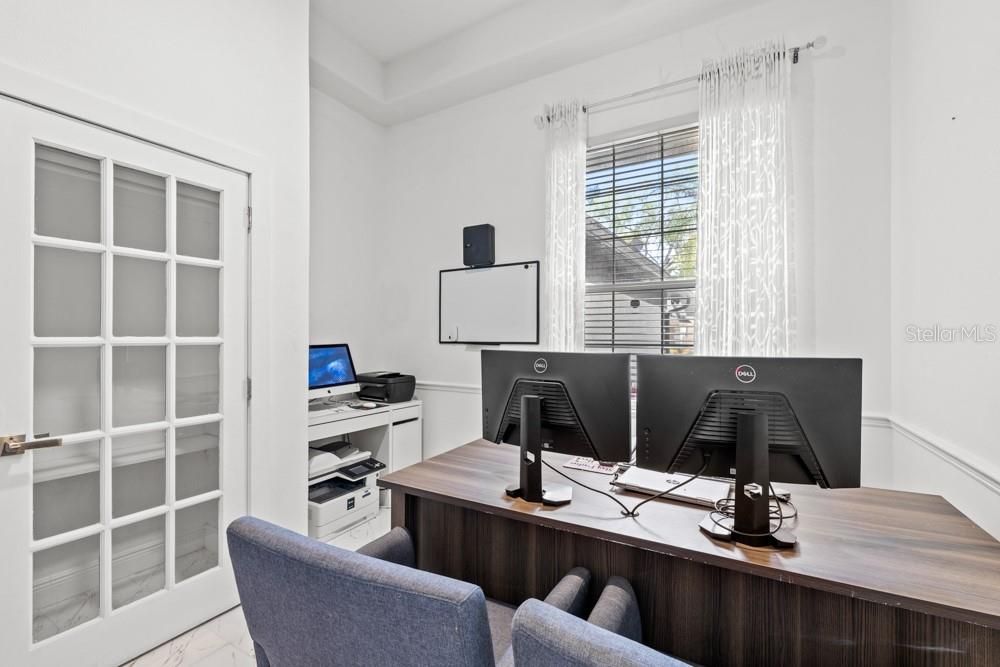 Activo con contrato: $849,000 (4 camas, 3 baños, 2737 Pies cuadrados)