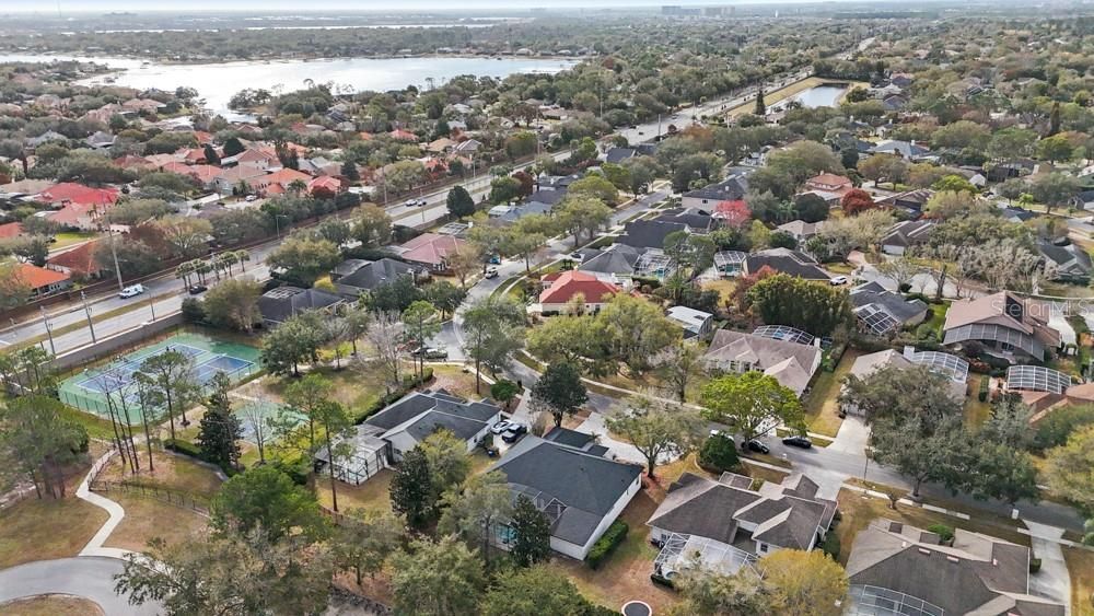 Activo con contrato: $849,000 (4 camas, 3 baños, 2737 Pies cuadrados)