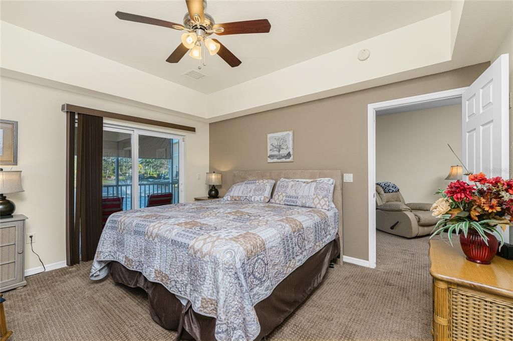 Active With Contract: $199,900 (3 beds, 2 baths, 1525 Square Feet)
