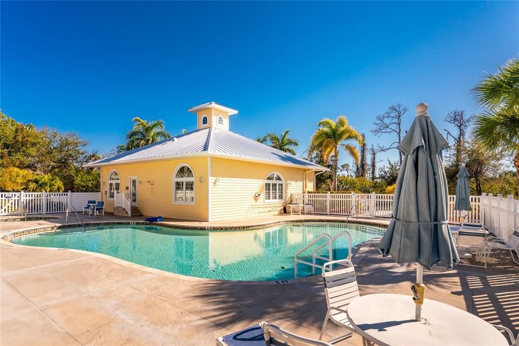 Active With Contract: $199,900 (3 beds, 2 baths, 1525 Square Feet)