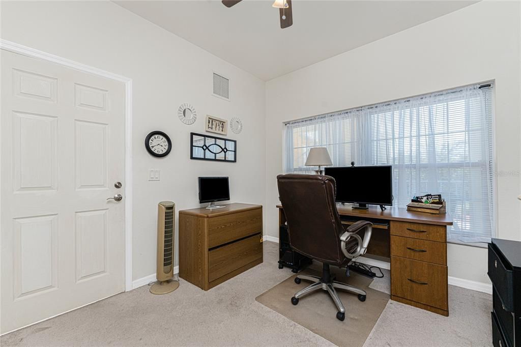 Active With Contract: $199,900 (3 beds, 2 baths, 1525 Square Feet)