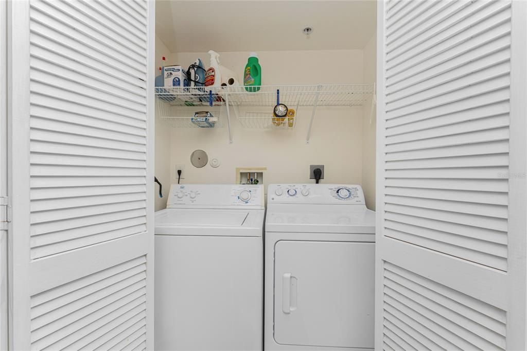 Active With Contract: $199,900 (3 beds, 2 baths, 1525 Square Feet)