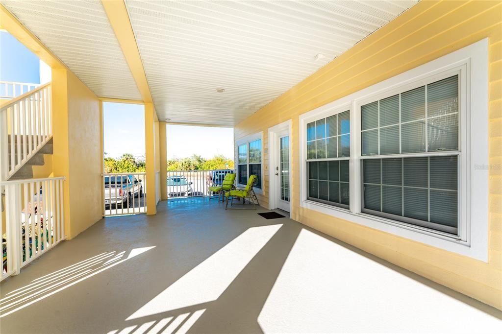 Active With Contract: $199,900 (3 beds, 2 baths, 1525 Square Feet)