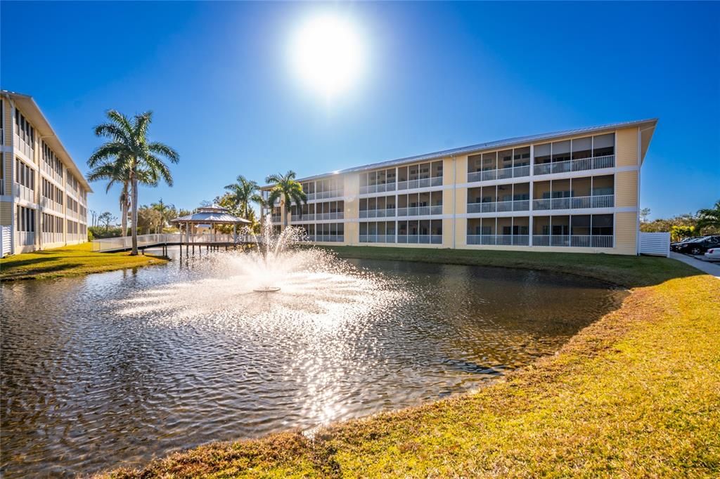 Active With Contract: $199,900 (3 beds, 2 baths, 1525 Square Feet)