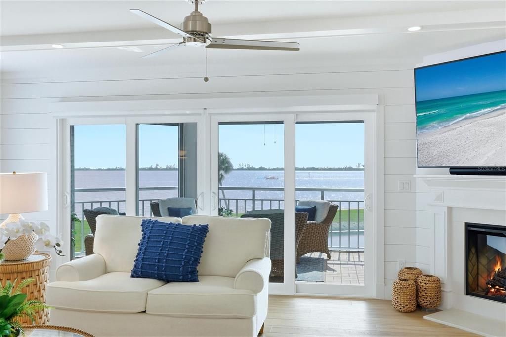 For Sale: $1,495,000 (3 beds, 3 baths, 2103 Square Feet)