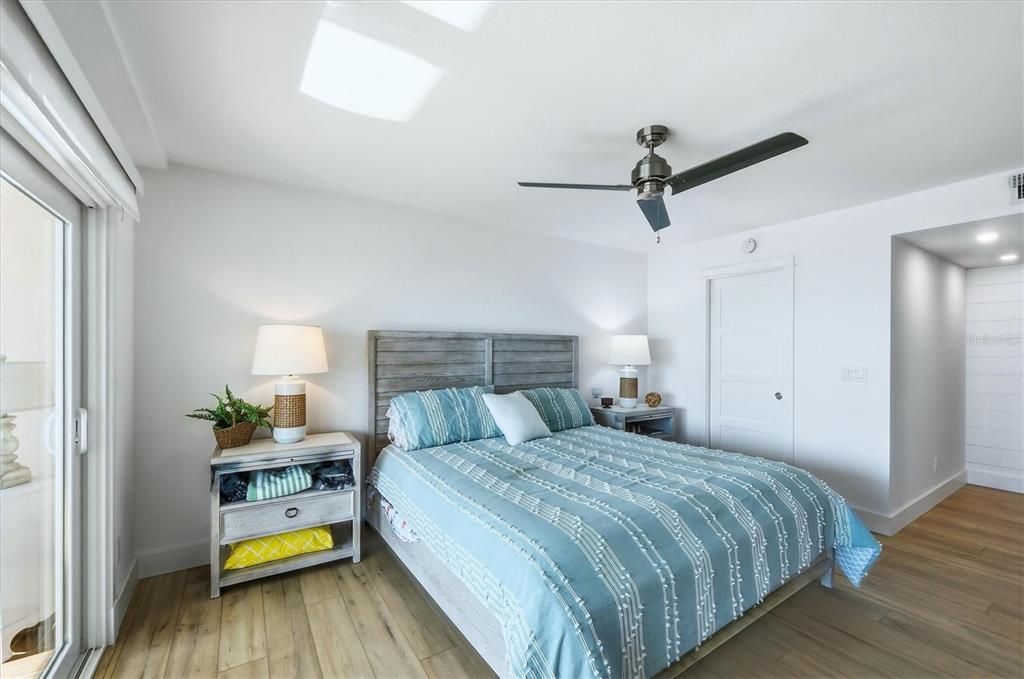 For Sale: $1,495,000 (3 beds, 3 baths, 2103 Square Feet)