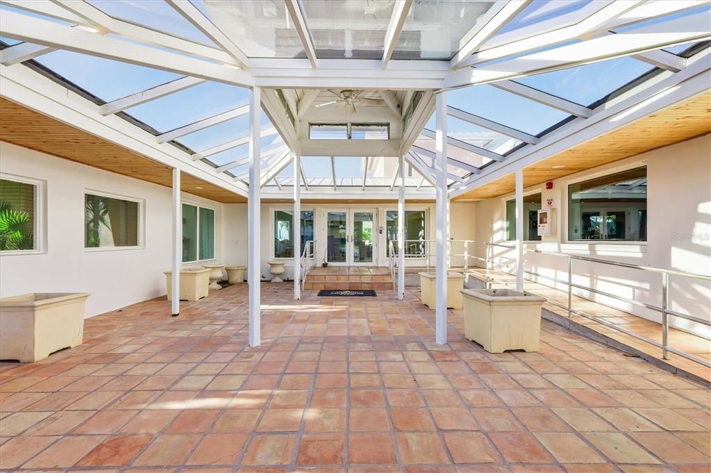 For Sale: $1,495,000 (3 beds, 3 baths, 2103 Square Feet)