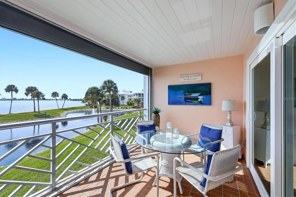 For Sale: $1,495,000 (3 beds, 3 baths, 2103 Square Feet)