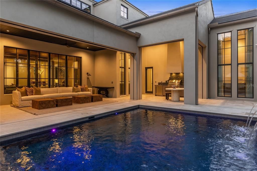 En Venta: $11,900,000 (6 camas, 6 baños, 9770 Pies cuadrados)