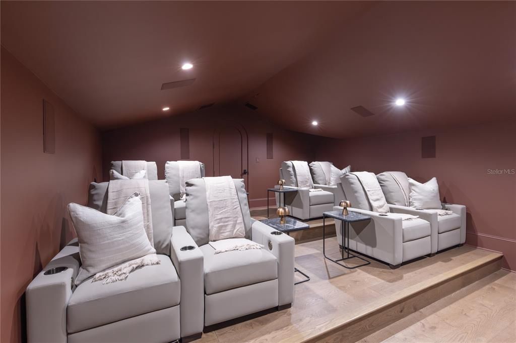 En Venta: $11,900,000 (6 camas, 6 baños, 9770 Pies cuadrados)