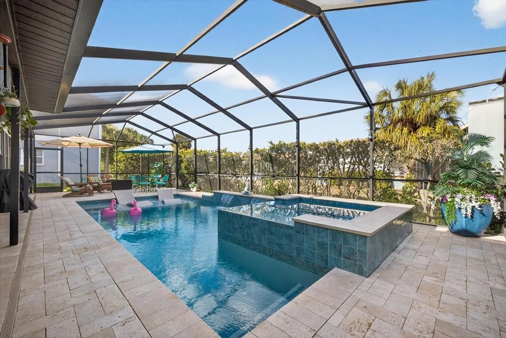 Activo con contrato: $545,000 (3 camas, 2 baños, 2164 Pies cuadrados)