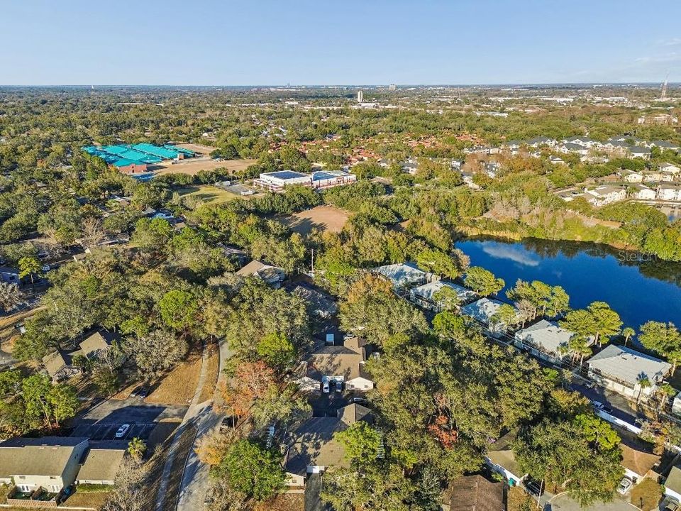 Active With Contract: $164,900 (2 beds, 2 baths, 938 Square Feet)