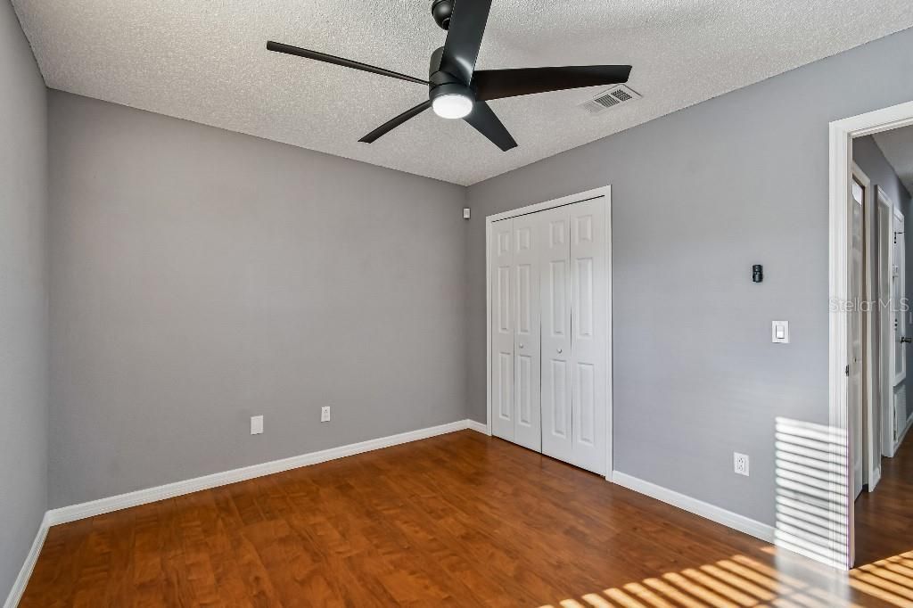 Active With Contract: $164,900 (2 beds, 2 baths, 938 Square Feet)