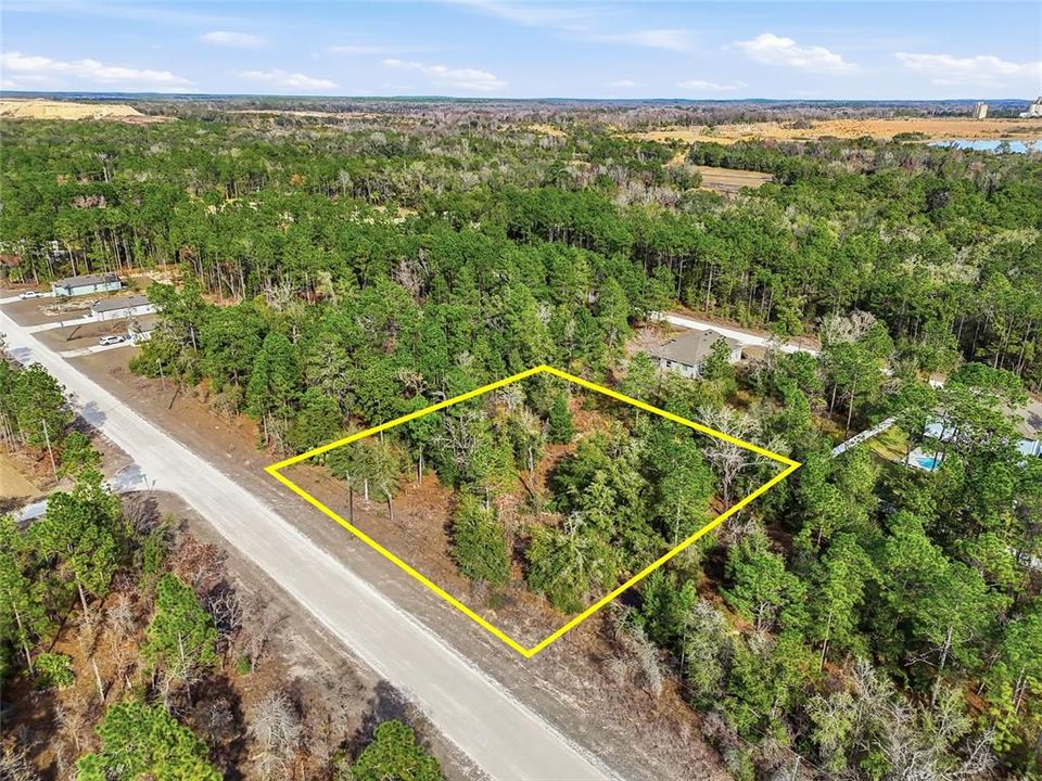 En Venta: $65,000 (0.92 acres)