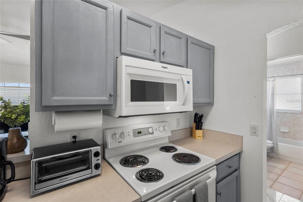 For Rent: $2,750 (3 beds, 2 baths, 1226 Square Feet)