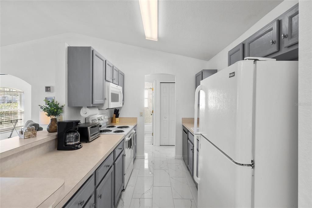 For Rent: $2,750 (3 beds, 2 baths, 1226 Square Feet)