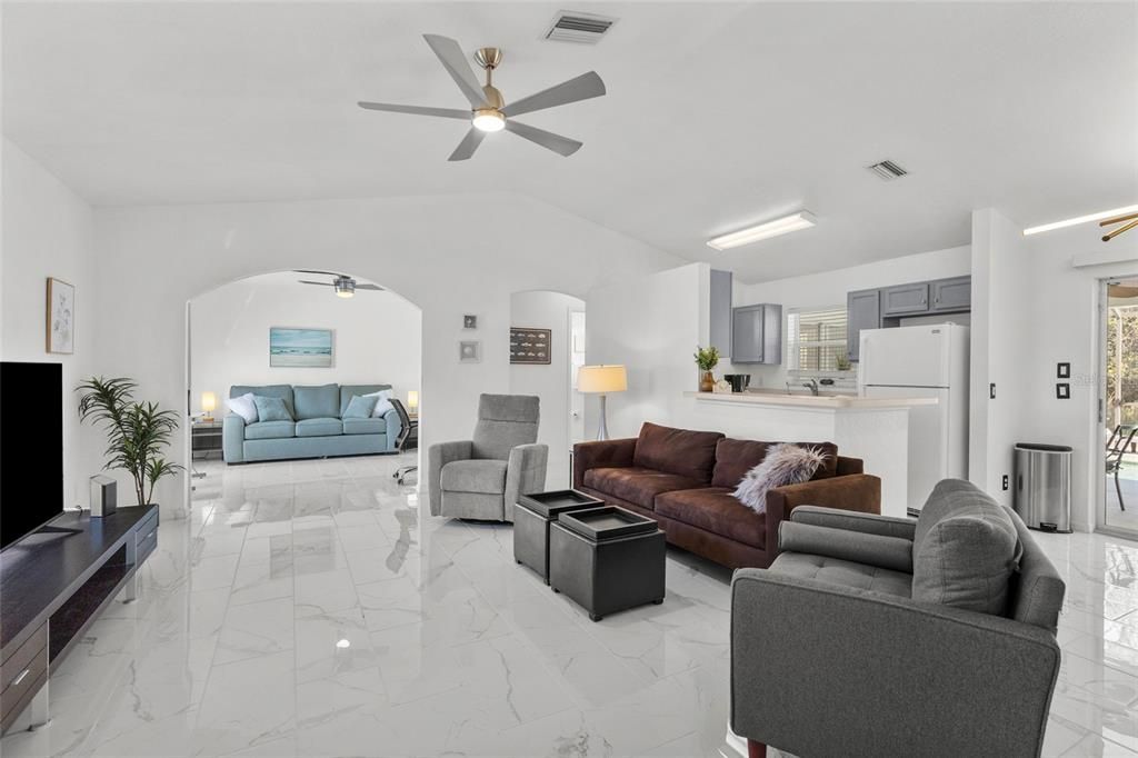 For Rent: $2,750 (3 beds, 2 baths, 1226 Square Feet)