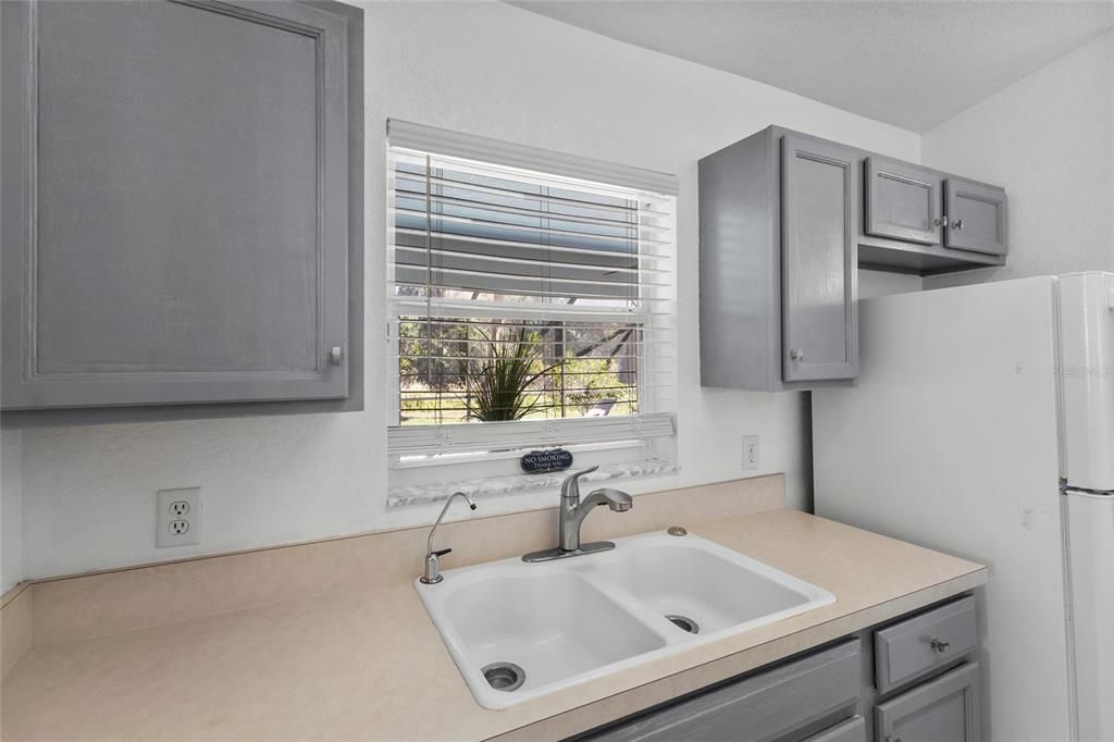 For Rent: $2,750 (3 beds, 2 baths, 1226 Square Feet)