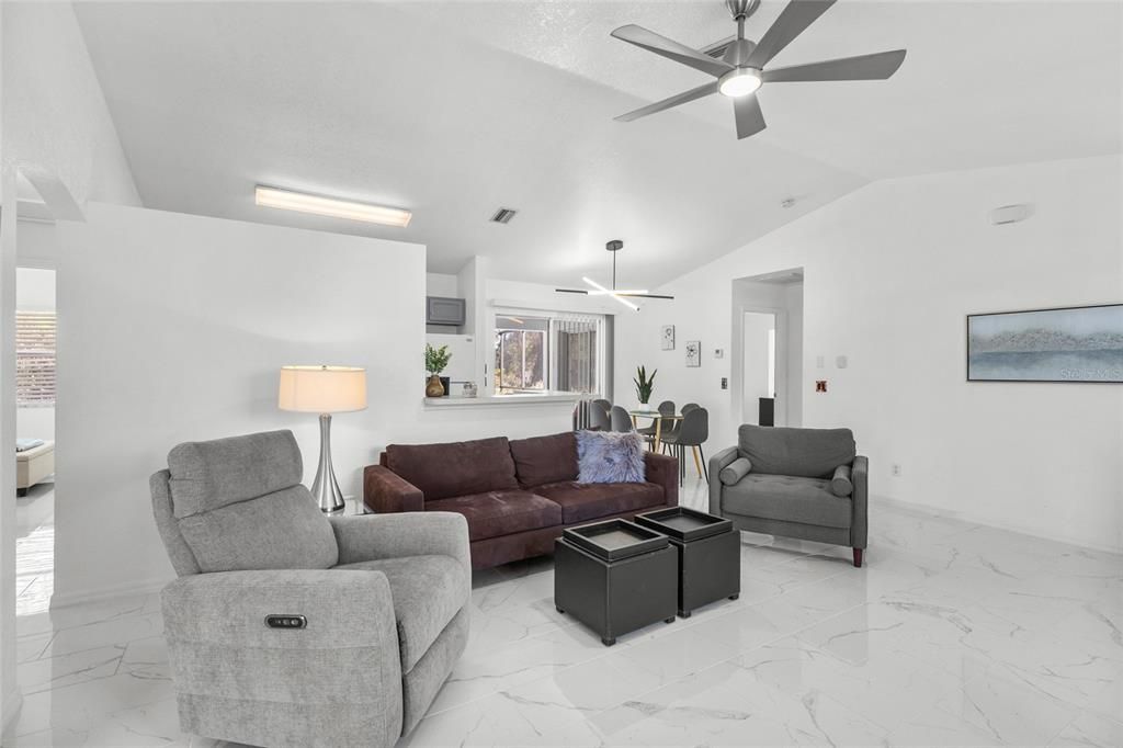 For Rent: $2,750 (3 beds, 2 baths, 1226 Square Feet)