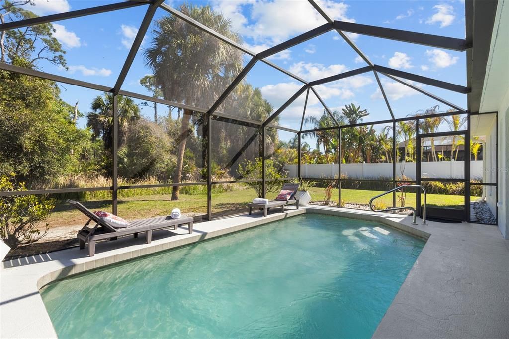 For Rent: $2,750 (3 beds, 2 baths, 1226 Square Feet)
