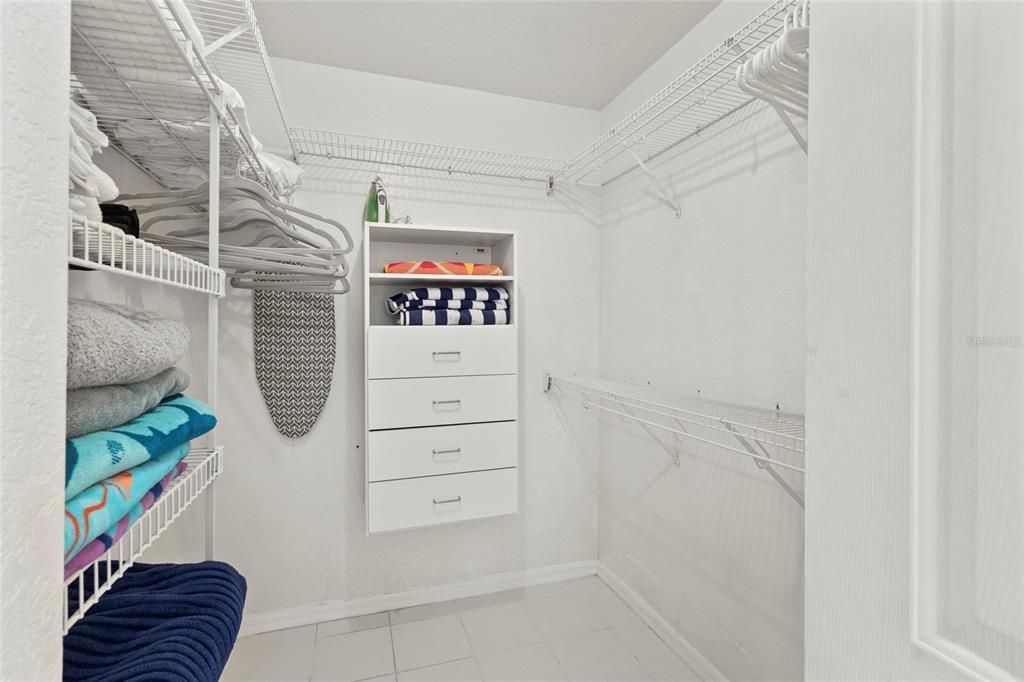 For Rent: $2,750 (3 beds, 2 baths, 1226 Square Feet)