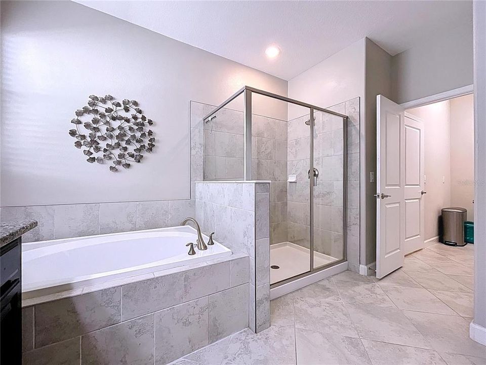 Active With Contract: $399,900 (4 beds, 3 baths, 2040 Square Feet)