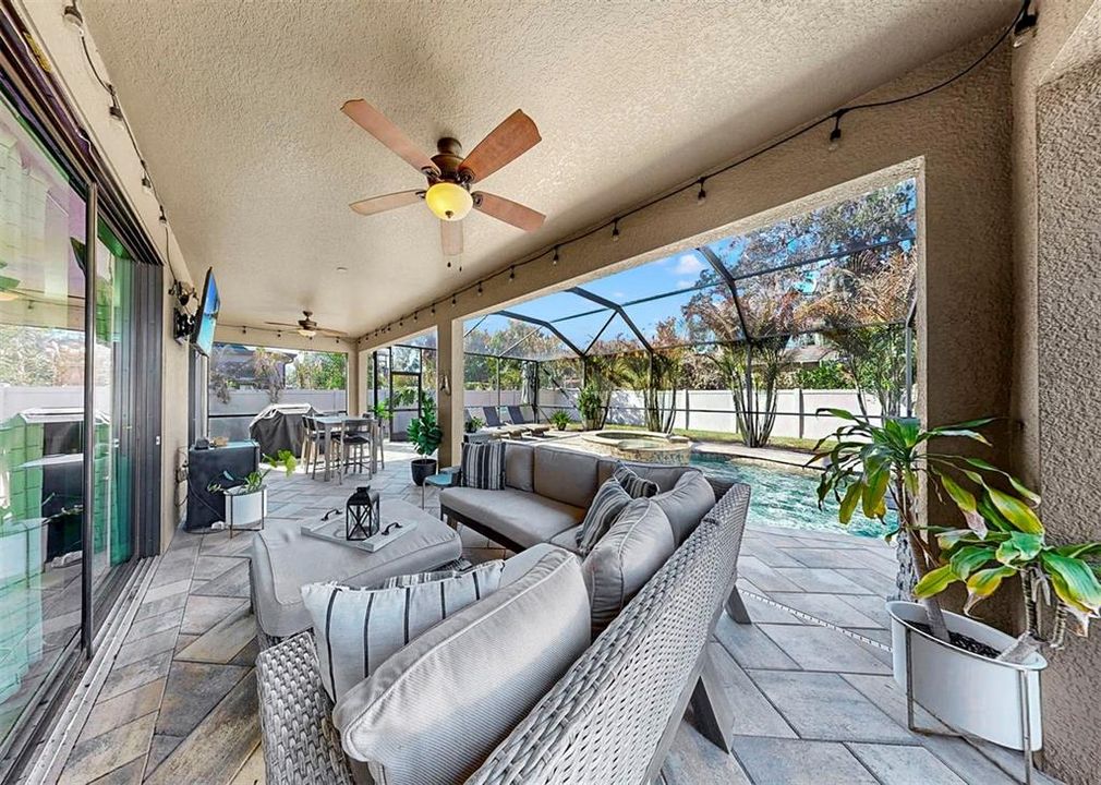 Active With Contract: $749,900 (5 beds, 3 baths, 3612 Square Feet)