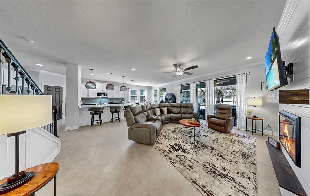 Active With Contract: $749,900 (5 beds, 3 baths, 3612 Square Feet)