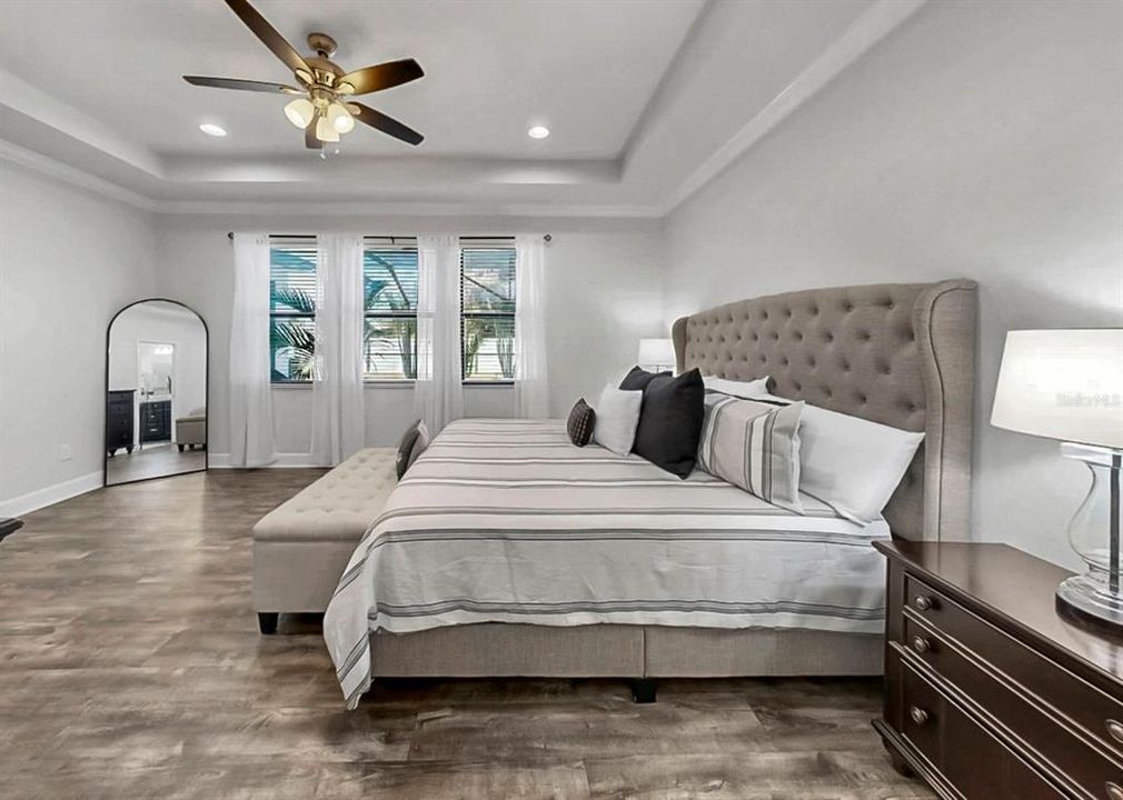 Active With Contract: $749,900 (5 beds, 3 baths, 3612 Square Feet)