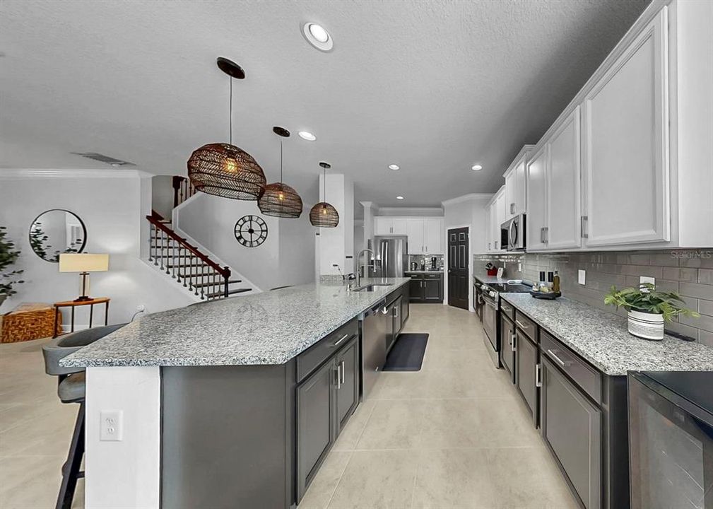 Active With Contract: $749,900 (5 beds, 3 baths, 3612 Square Feet)