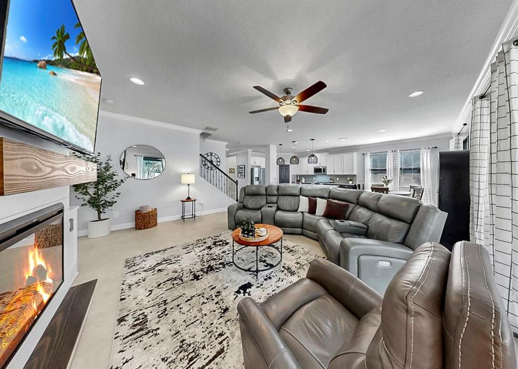 Active With Contract: $749,900 (5 beds, 3 baths, 3612 Square Feet)