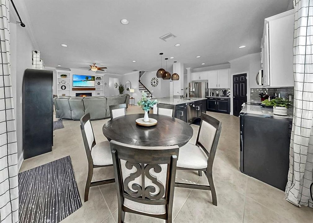 Active With Contract: $749,900 (5 beds, 3 baths, 3612 Square Feet)
