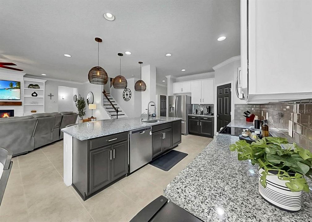 Active With Contract: $749,900 (5 beds, 3 baths, 3612 Square Feet)