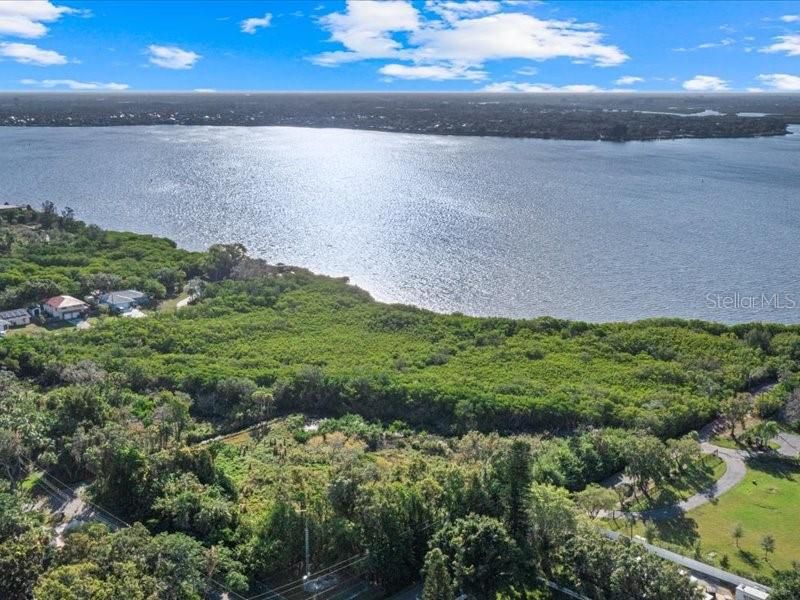 En Venta: $1,999,500 (9.50 acres)