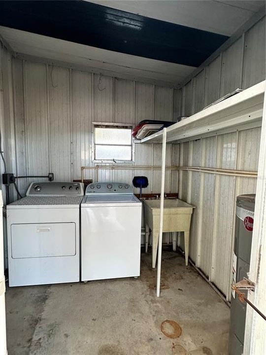 На продажу: $125,000 (2 спален, 2 ванн, 918 Квадратных фут)