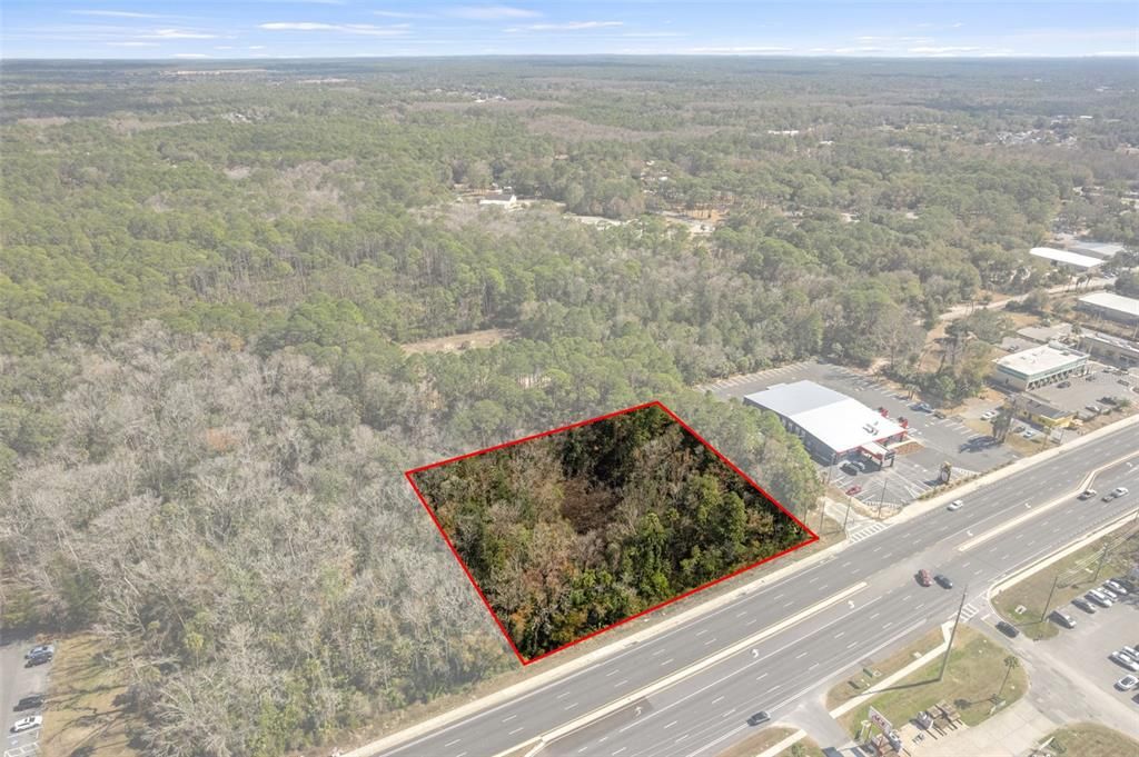 En Venta: $943,112 (1.43 acres)
